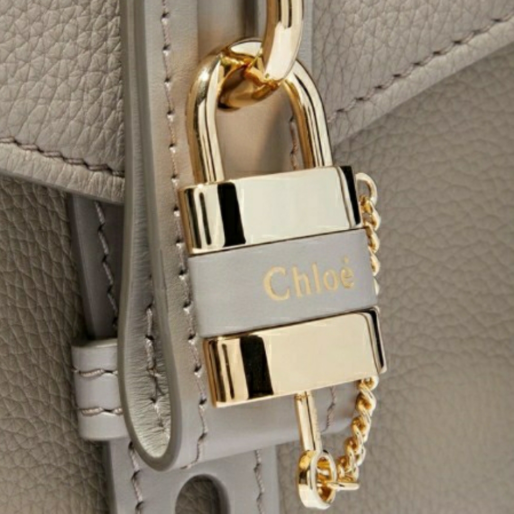 SOLD × Chloé Aby Day Bag - Picture 4 of 9